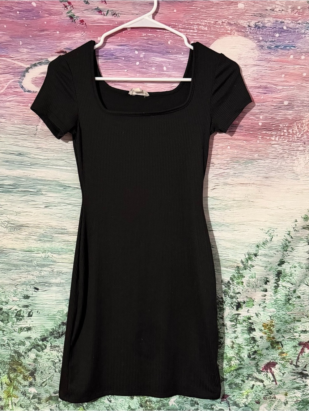 Black Square-Neck Short Sleeve Dress